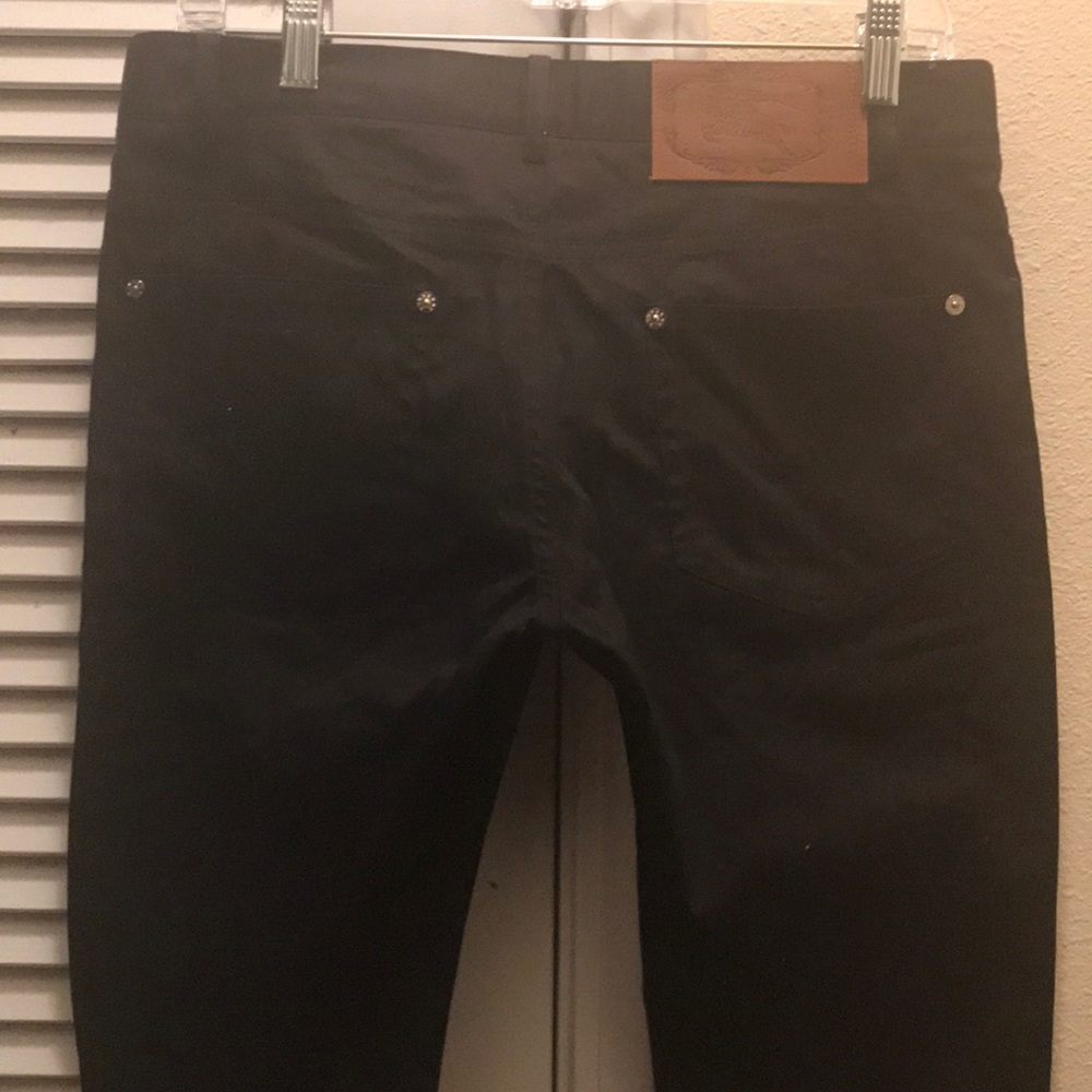 Shorts - Picture 2 of 3